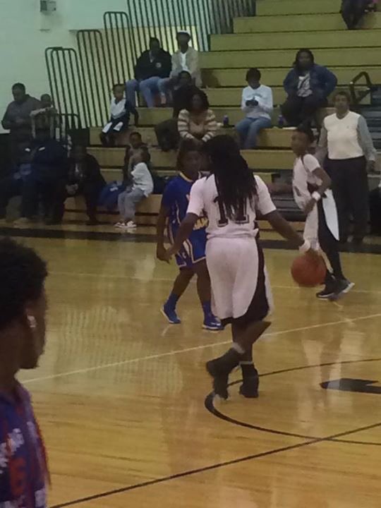 rare1_yanah's tweet image. oh how i love this game ❤️ took the dub last night &amp;amp; we gone continue too 🏀💍