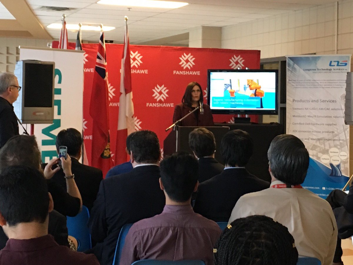 BritMaia's tweet image. Announcement at @FanshaweCollege today w/ @Siemens $200M grant for students to learn new #tech @longtermtec dedicated to training our future