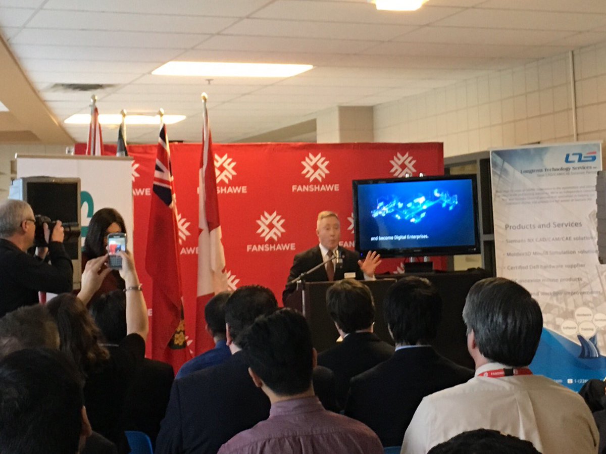 BritMaia's tweet image. Announcement at @FanshaweCollege today w/ @Siemens $200M grant for students to learn new #tech @longtermtec dedicated to training our future