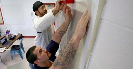 How Detroit is helping inmates prepare for jobs bit.ly/2kjn1NX via <a href="/CorrectionsOne/">Corrections1</a> #wkdev #advocate #education #reform #prison
