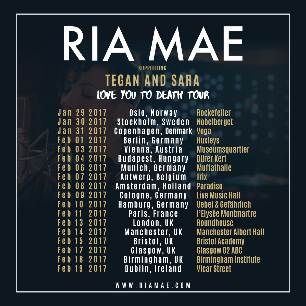halfwaytoroman's tweet photo. Landed in London! Waiting for our connecting flight to Dublin! #tourvideographer #ly2dtour #riamae https://t.co/tIK9j3nZt5