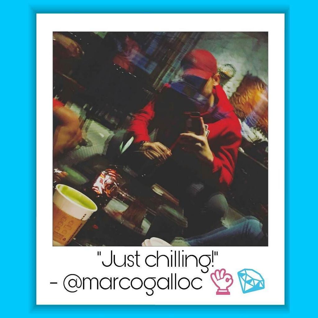 MARCOroonsOFC's tweet photo. Nahanap ko na po si Red Riding Hood. Modernong kababayan na siya. Lol 😂 #MARCOroons https://t.co/pCvhyu1Jtv https://t.co/VLio0sNdqr