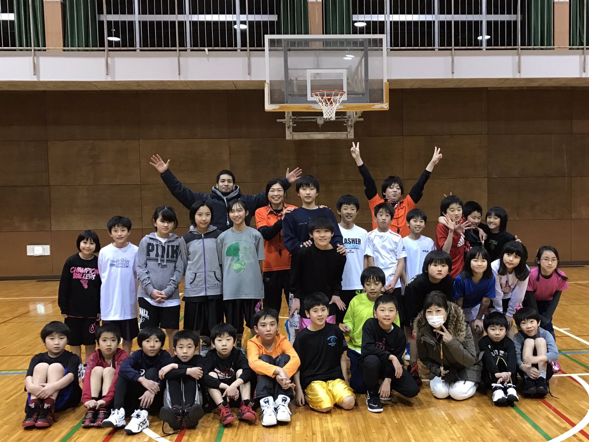 sprojectbb's tweet photo. 本日は水曜日クラスのGame Dayでした!!
2ヶ月に1度のGame Day!
今日も良いプレイが沢山見れました!
次はまた2か月後☆
目標に向かって頑張りましょう!!^_^
#川口市 #バスケ #バスケットボール #sprojectbb #バスケスクール #ミニバス #埼玉 https://t.co/VW7fWwQgMt