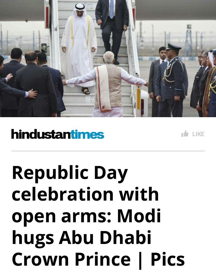 kumarmanish9's tweet image. There is a #BearHug and There is a #ModiHug !