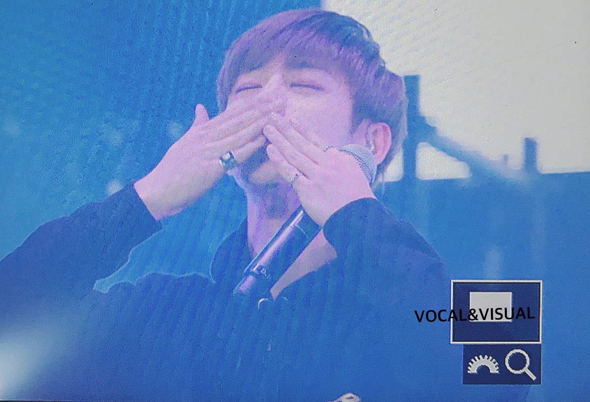 Vocal_Visual's tweet photo. 170125 #대현 @BAP_Daehyun ❤️😘 https://t.co/FKq0XvZG1K