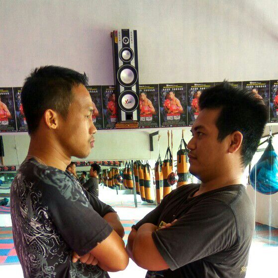 DwiAgus07's tweet photo. Cari lawan tanding lok hehehehhehwh @daudcinoyordan https://t.co/hlG1H9UldF