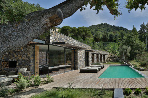 AGBhardware's tweet photo. Architects…did you know that you can save up to 40% on glazing with timber lift &amp; slide? https://t.co/cMby2ts1Bu https://t.co/PWJBUzmJ2a