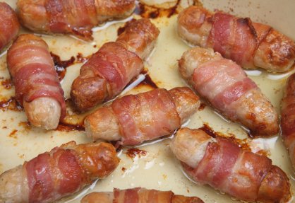 aa_direct's tweet photo. A month ago we were all tucking into pigs in blanket and enjoying a glass of wine... https://t.co/XQnf3RcYwC