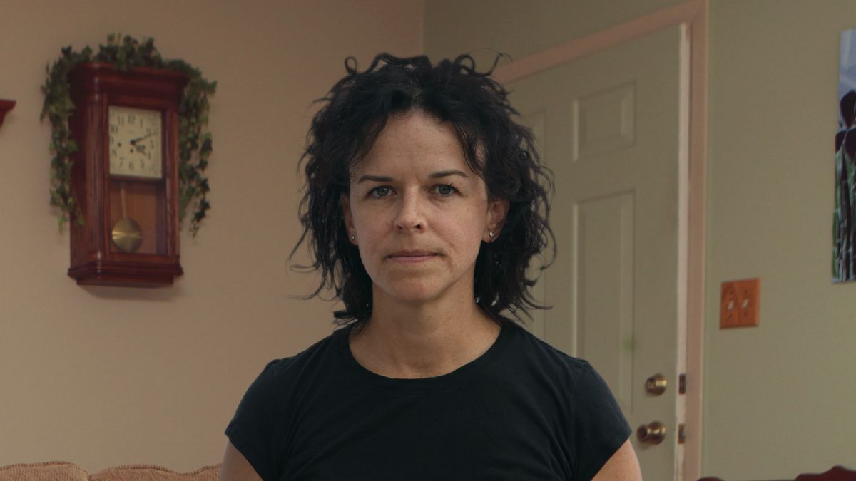 TheOnion's tweet photo. Disturbing Fast Food Truth Not Exactly A Game-Changer For Impoverished Single Mom Of 3 https://t.co/Zx7A7u7SiG https://t.co/qiRQcCECE6