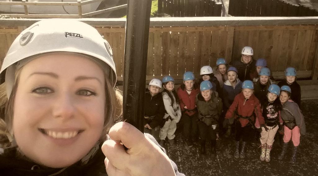 FforddDyffryn's tweet image. A great view from the top! Great fun! 
#waldringo #pushingboundries #spottheteacher @glan_llyn