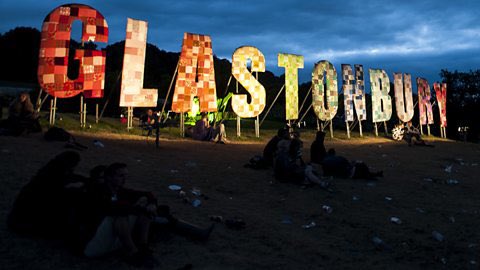 FastDreamers16's tweet photo. Blazing past Glastonbury! Think we're a bit late for some music, but it's not too late to donate to Young Minds! https://t.co/pERGfjbLz8 https://t.co/jHwpGzYrqM
