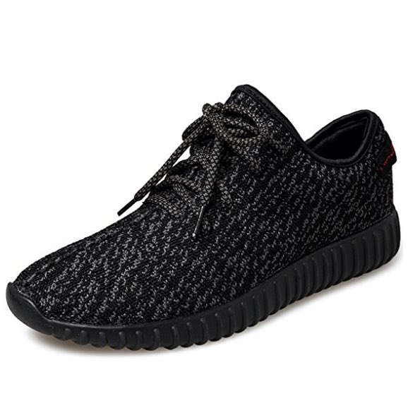 yorapper's tweet image. These bootleg yeezys ain't bad. Price is also insane! Check it out ==&amp;gt;amzn.to/2k2T1s1