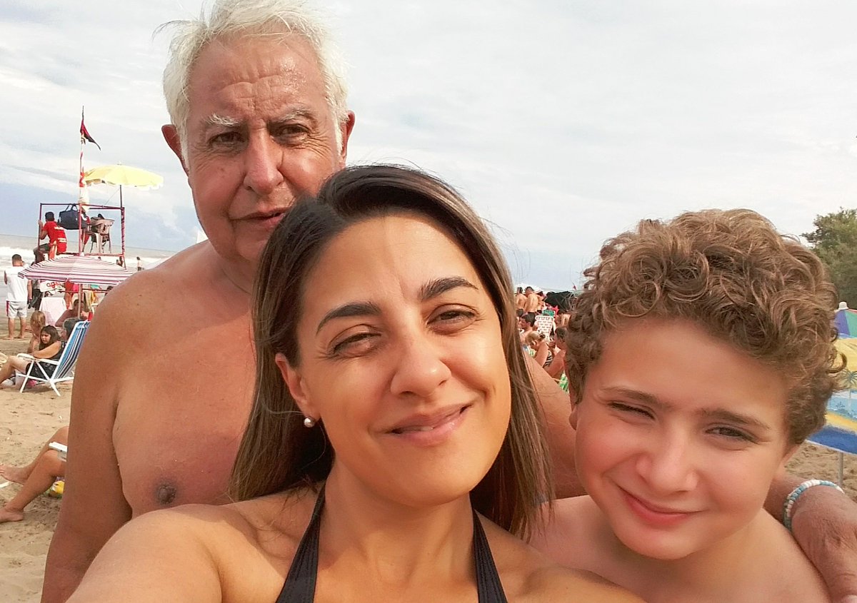 Buen dia!!! esta vez desde santa teresita!!! Como siempre acompañando con buena onda y musica!!!