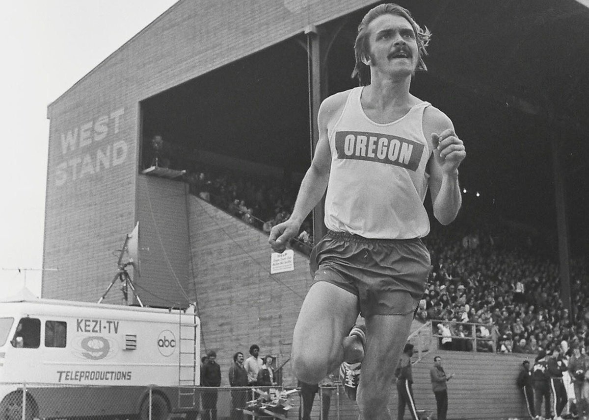 phil knight steve prefontaine