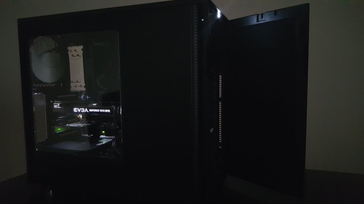 Dragonrlh's tweet photo. Just finished building my first PC! It was a lot of fun and I can't wait to see it out preform my old pc. https://t.co/eGuFogsMDK