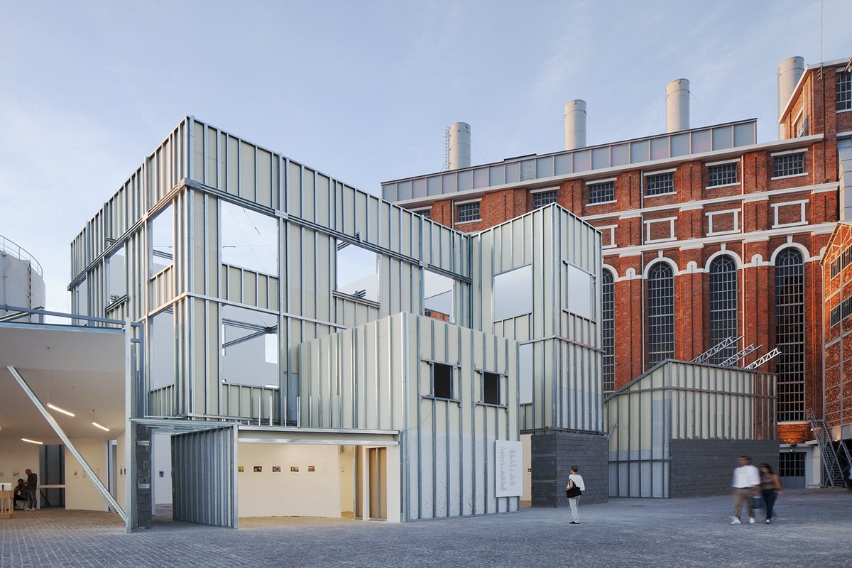 trienaldelisboa's tweet photo. #TheFormofForm exhibition construction is nominated for #Building of the Year 2017 @ArchDaily GIVE YOUR SUPPORT! https://t.co/AD8Ev5b2cD https://t.co/hLD60AQRck