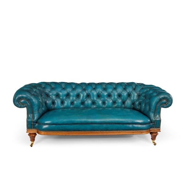 One of the new pieces in the office - An antique #chesterfield #sofa - what a colour! #stunning ow.ly/nOgR308dKD7