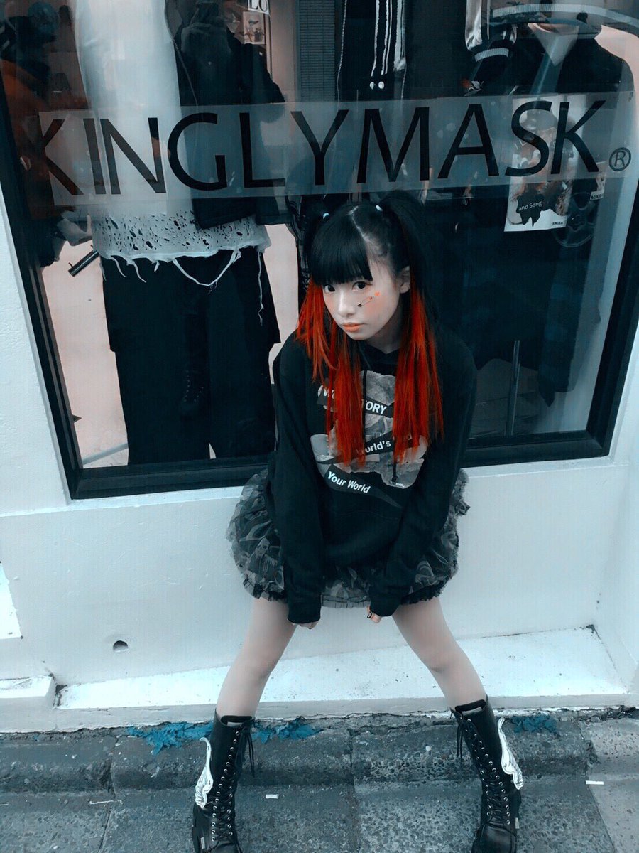 椎名ひかりちゃんがKINGLYMASK原宿にご来店ー🎵 かわいいスタイルを