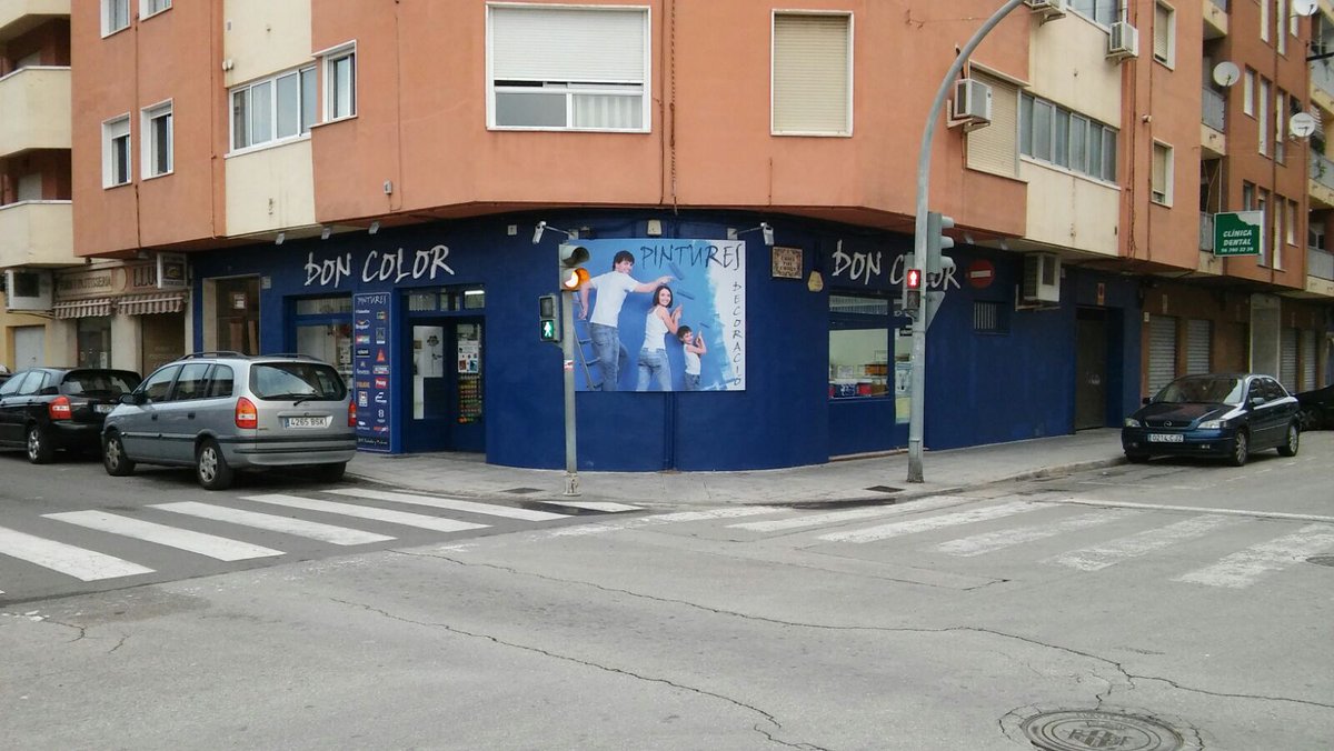 Don_Color's tweet photo. Renovando la fachada de nuestra tienda Don Color en Alzira🔝🔝🔝 #DonColor #Pinturas #Decoración #Aislamientos ℹ🖌 https://t.co/R60sMaigNu