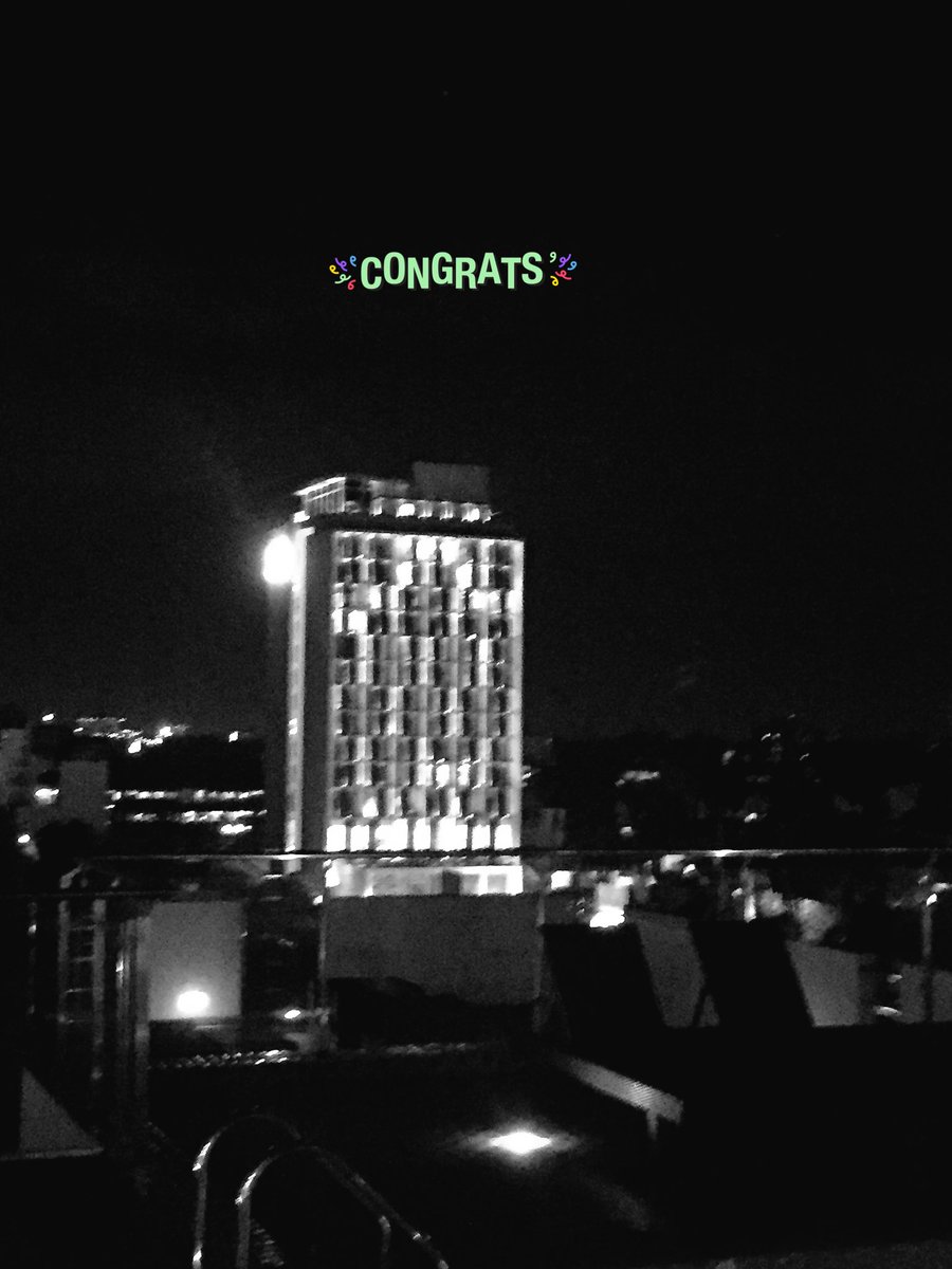 biggzio's tweet photo. Fully lit up @JetwingHotels #ColomboSeven https://t.co/4WvEU0mfdl