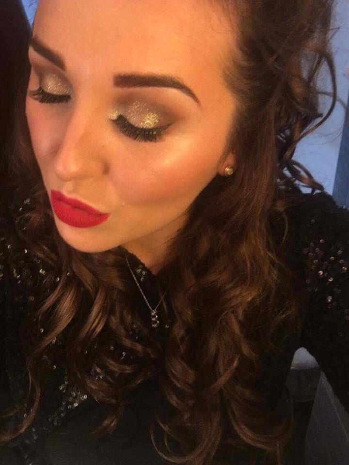 #ValentinesDay #makeup #gifts #rossendale #burnley #makeover #makeupartist