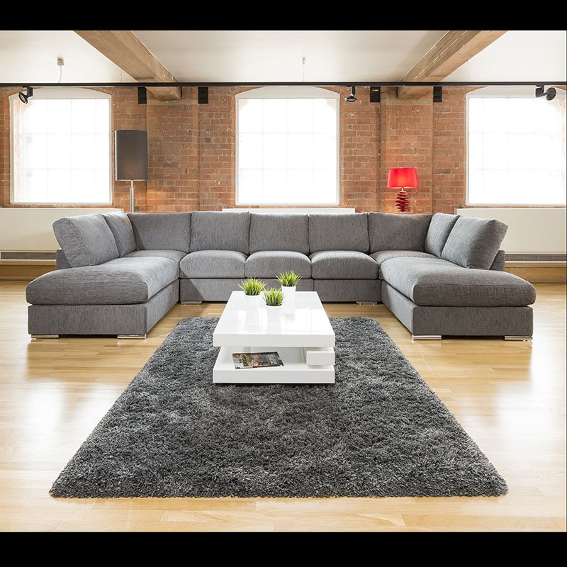 QuatropiLtd's tweet image. Probably the largest sets on the market #bigsofa #modularsofas