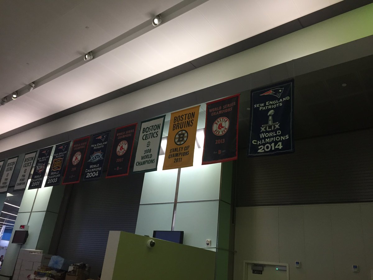 RunBostonJosh's tweet photo. @NStrissel  @talldrinkh2o It looks like there is room for another Patriot's banner at Terminal C #drivefor5 https://t.co/HOHK8s9igg