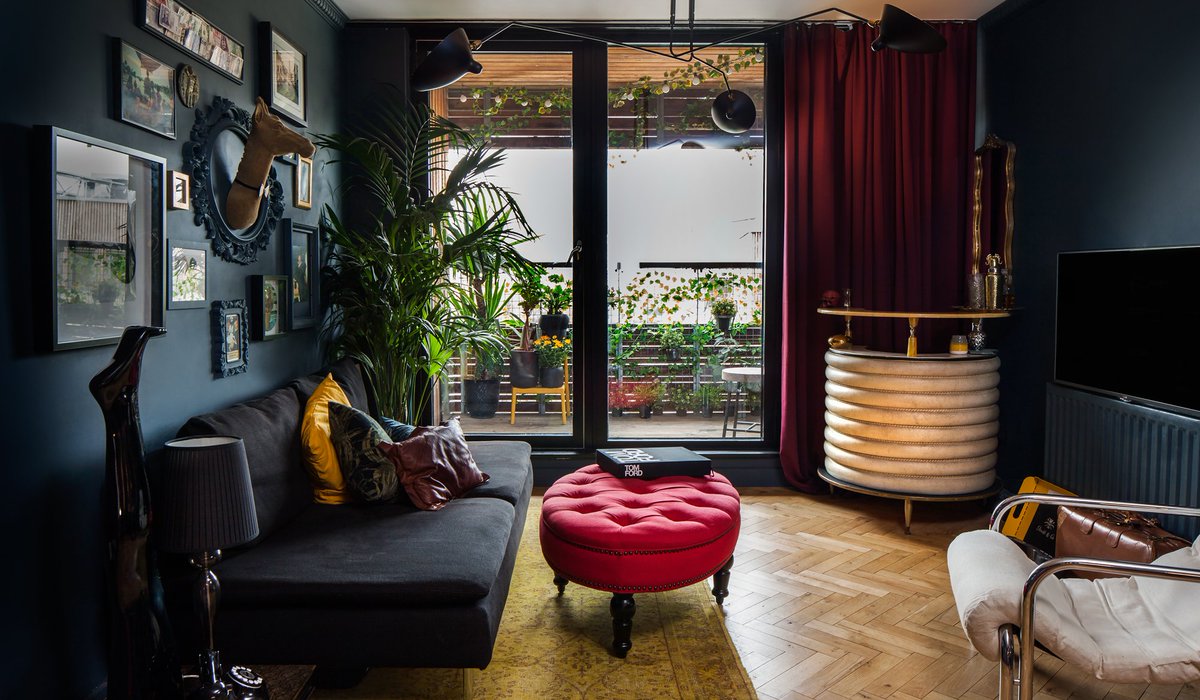 Meet the first-time buyer who has transformed a boxy flat into a hip Harlesden pad with ingenious design tricks homesandproperty.co.uk/home-garden/in…