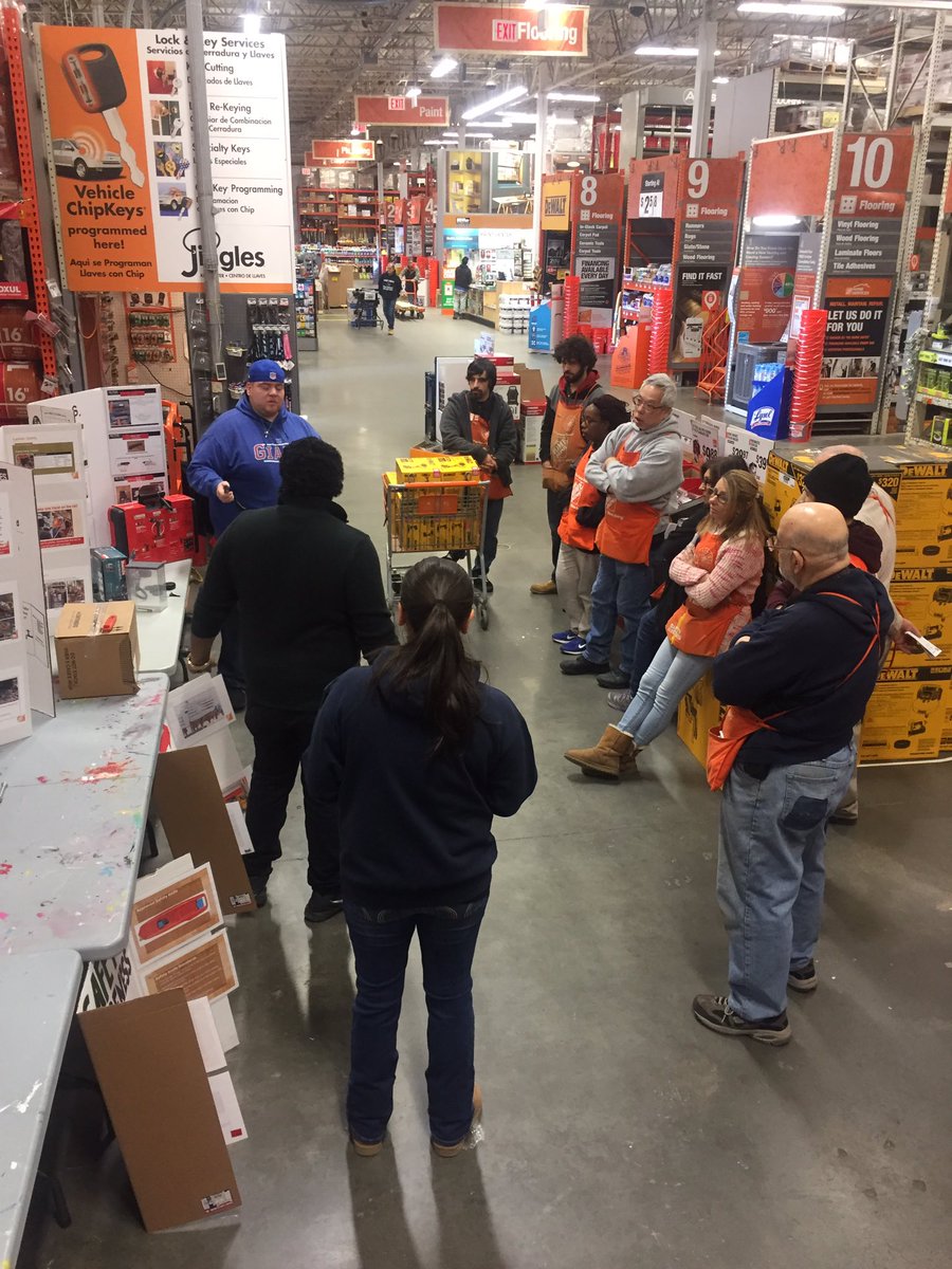 AP Awareness day, APS leading the pack !!! <a href="/JaimeSheiner/">Jaime Sheiner</a> @FSRusso915 <a href="/BWickkiser14/">Bob Wickkiser</a>