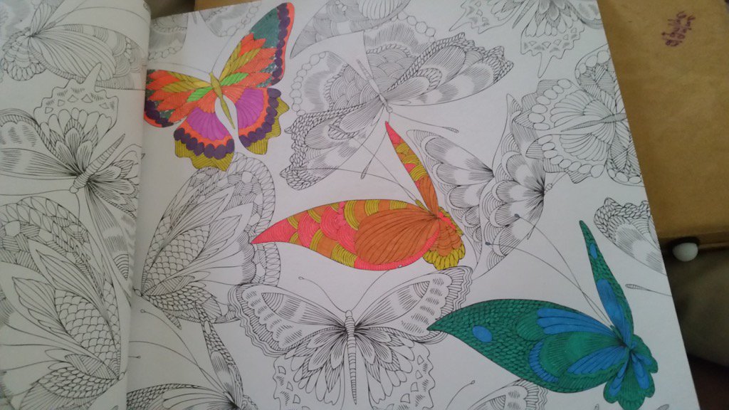 Nees2013's tweet photo. Tropical Kingdom
Millie Marotta
#twopages
# colorfulbutterflies https://t.co/743AKEFSY7