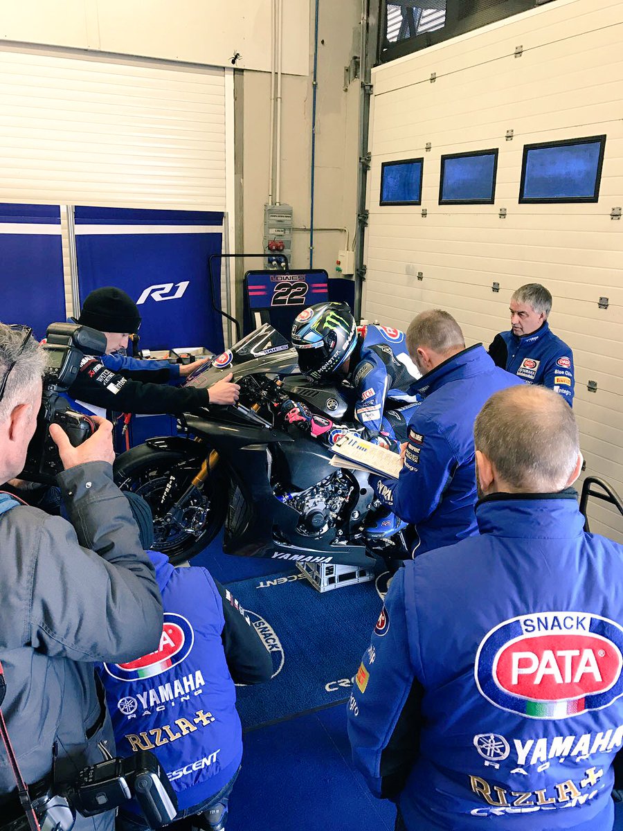All eyes on <a href="/alexlowes22/">-</a> at <a href="/circuitodejerez/">Circuito de Jerez-Ángel Nieto</a> test! #WeR1
