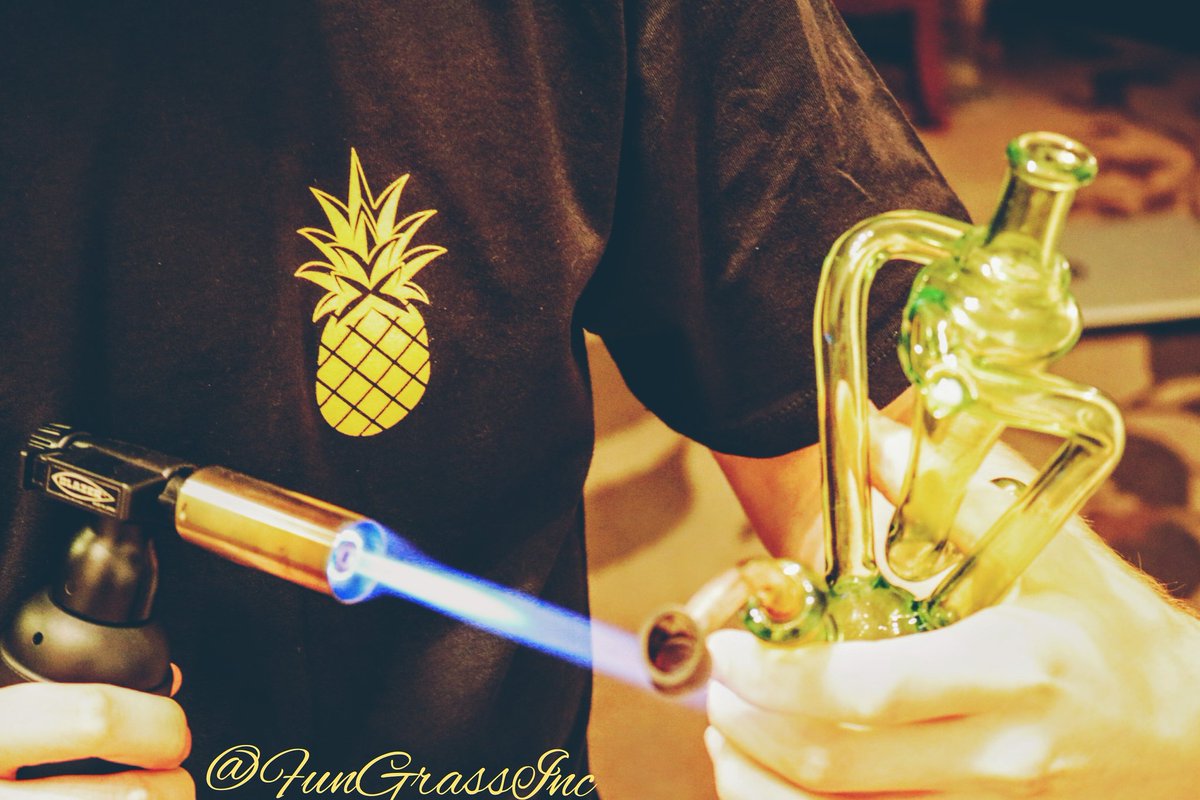 FunGrassInc's tweet photo. Limited PreSale Starts Friday 🍍🔥 https://t.co/y9s5U1w7dm