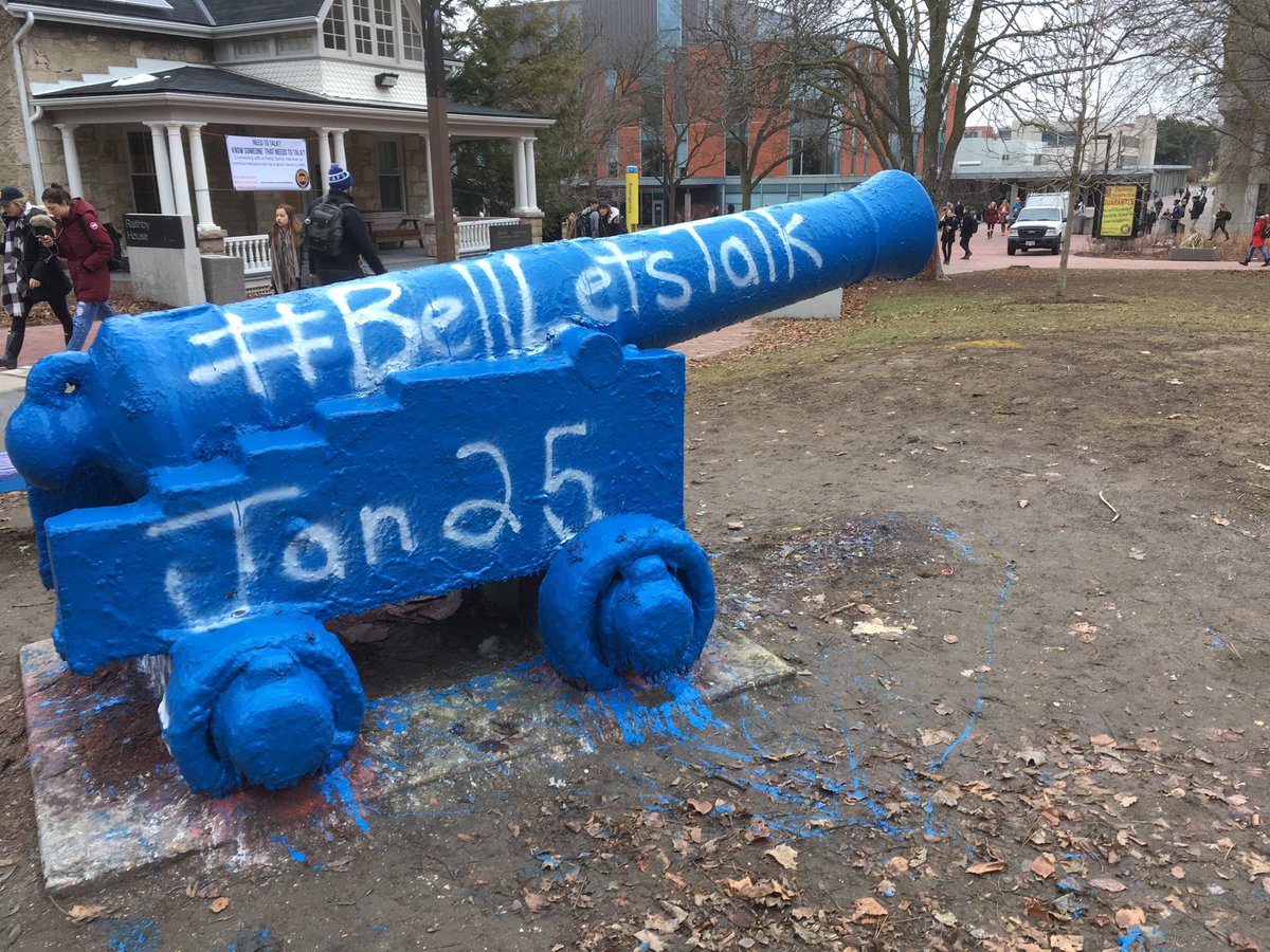 SetoRecord's tweet photo. Reminders all around #UofG campus about #BellLetsTalk #Guelph https://t.co/uvZuHmpX3P