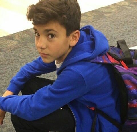 WES10FORRO's tweet image. No entiendo como hay gente que dice que @iamdanielskye va a cumplir 17 años no ven que es un bebé?