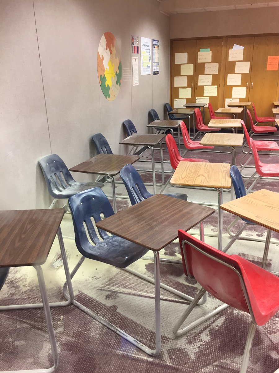 NCHSLIVE's tweet photo. Phone explodes in a classroom in lower M hall, all students were evacuated. The situation is under current investigation by administration. https://t.co/O0gZDUZtpl
