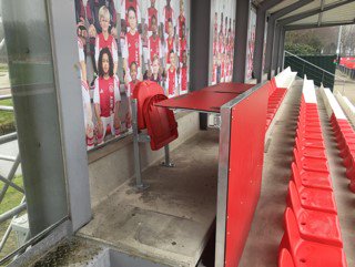 ERMAsport's tweet photo. De perstafel langs het damesveld op sportcomplex de Toekomst van AFC Ajax staat! #ajax #amsterdam https://t.co/UuFUT0Y4Si