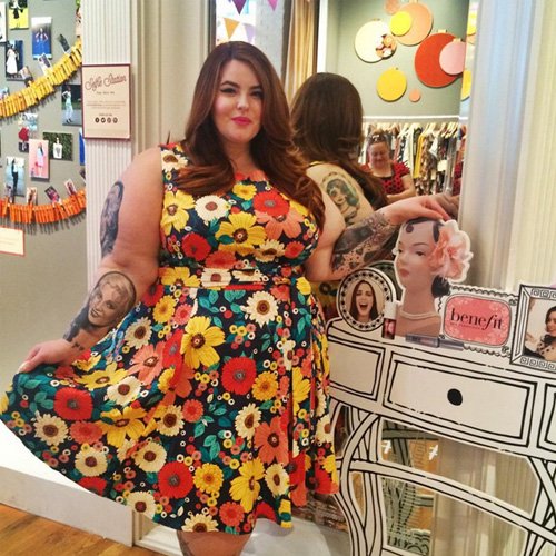 Elomi_lingerie's tweet photo. 'It is all about loving your body regardless of your size and chasing your dreams!' - Tess Holliday #WCW #effyourbeautystandards https://t.co/rpJmgNcaw2