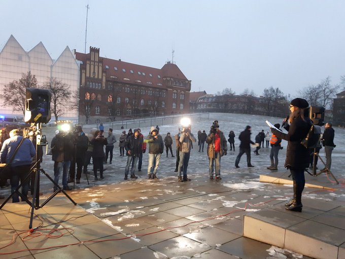 View image on Twitter