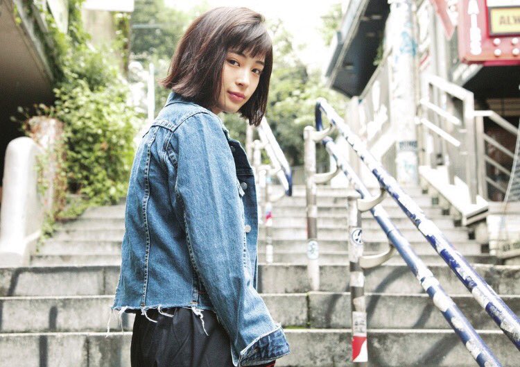 Suzusuke__3jsb's tweet photo. みなさん！どちらの方が好きですか？

広瀬すず ☞ RT
橋本環奈 ☞ いいね

#拡散希望
#広瀬すず
#橋本環奈 https://t.co/WOUHVk5XKq