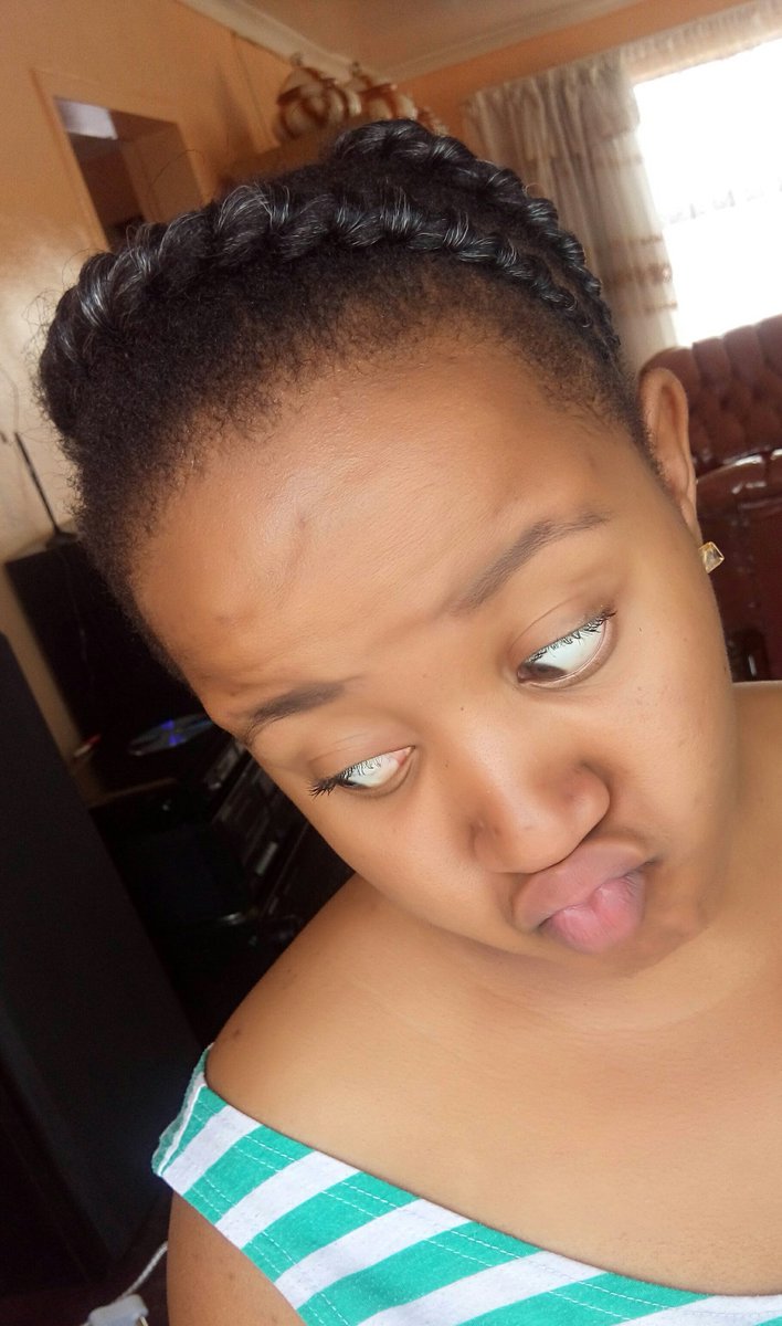mpho_Dayses's tweet photo. Mzansi has no chill mkes me miss @Ms_Reelax wen m on facebook
#whyileftfacebook https://t.co/1PTRTJunm7