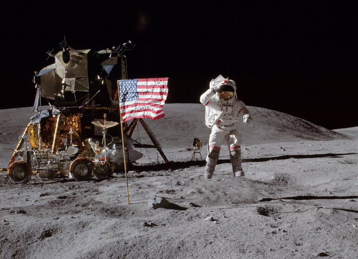 AmericanMex067's tweet photo. #NoBanNoWall? We built Hoover Dam, The Panama Canal &amp; put men on the moon. The Trump border wall? NO PROBLEM. Sorry snowflakes . https://t.co/Z27FwlCCH4
