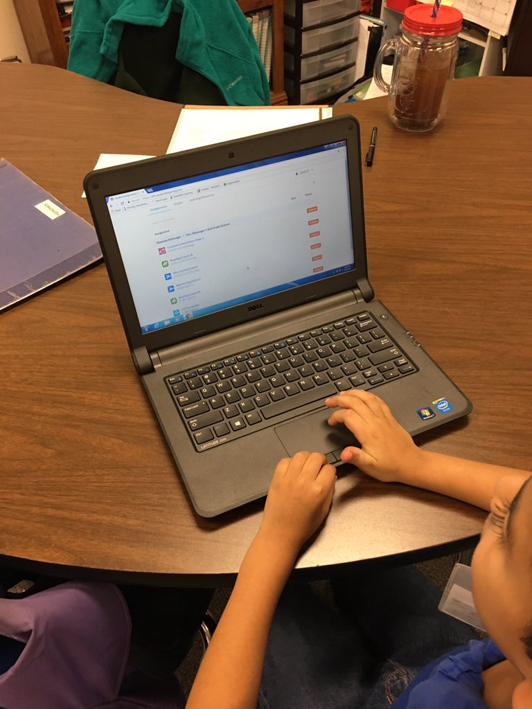MrsRittweger's tweet photo. We used computers and iPads to watch @STEMscopes videos and surf 🏄 the web. We ❤️@STEMscopes. https://t.co/3GJwK1l9Fc