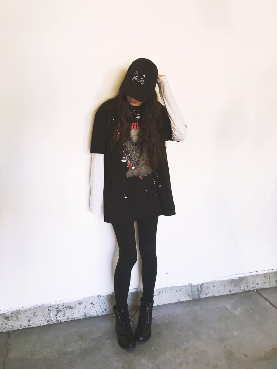 VanessaMerrell's tweet photo. oh oh tee dee #ootd https://t.co/dHdNc19waZ