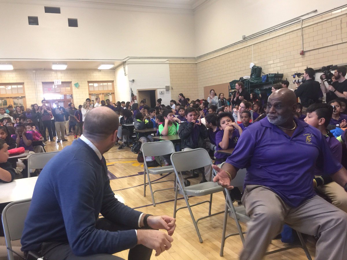 CityBridgeEdu's tweet photo. Congrats to @TruesdellEC on receiving the Excellence in School Innovation Award! We're proud to partner w/you! @dcpublicschools @DCEdFund https://t.co/IrymmnFhyx