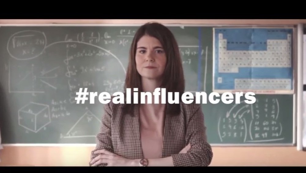 pequenos_planes's tweet photo. El movimiento #realinfluencers quiere poner en valor el papel de los #profesores  #docentes #educacion 
 https://t.co/NbYdBRslwo https://t.co/Pv5znIOfrI