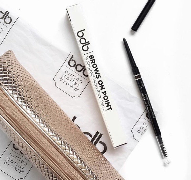 VinnieandJune's tweet photo. #MicroPencil One perfect point and four perfect shades available! (Blonde, Light Brown, Taupe, and Raven) #billiondollarbrows #Waterproof https://t.co/eFowH6DLwP