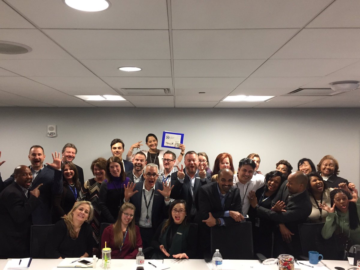 PHaralabopoulos's tweet photo. 30 years!? Whaaaa!? Congrats Jeanie and thank you! #beingunited #UAIFSbaseSFO https://t.co/skuWAnOPWw