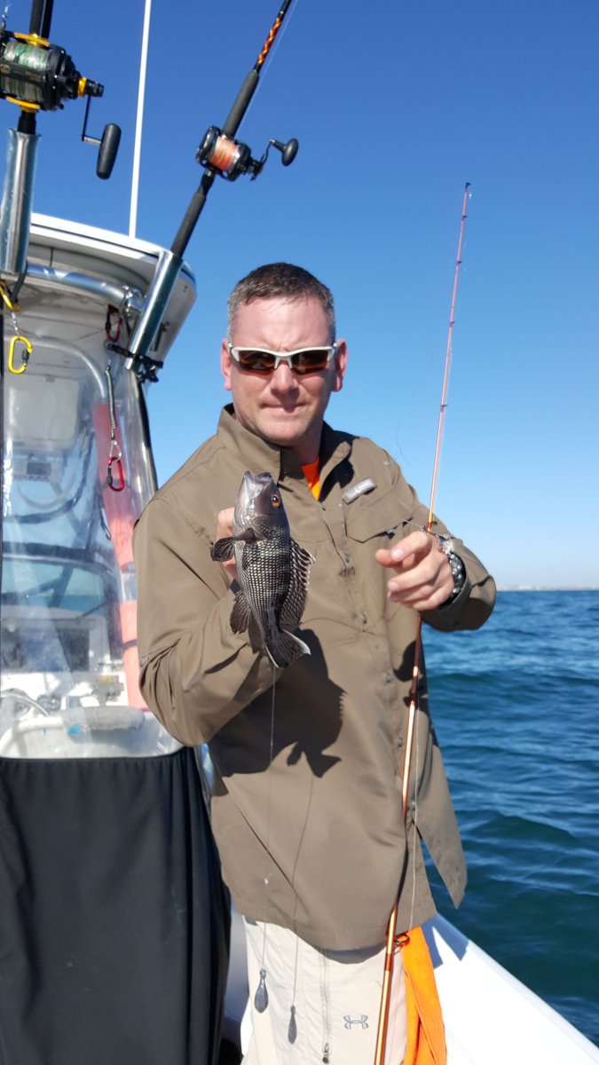 ReelHookerFishn's tweet photo. Fishing on The Reel Hooker today...it was rough out there!! https://t.co/YNZmBU08my