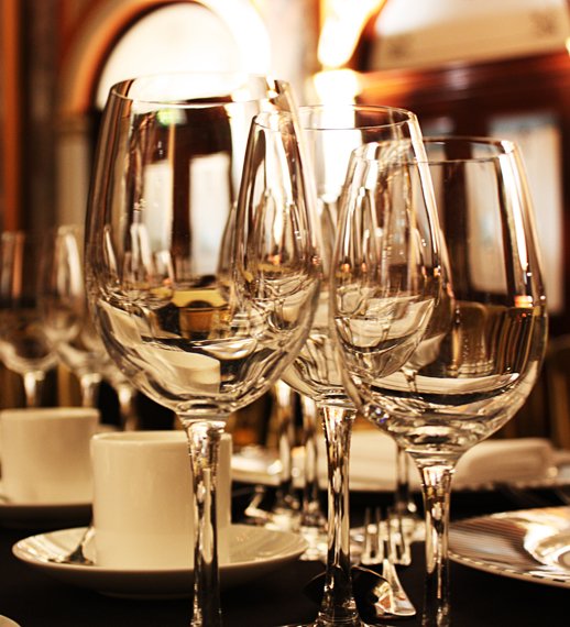 TheGibsonHall's tweet photo. Dine like a queen! #Stylishevents #Eventsprofs #Style https://t.co/me4VGsCHWj