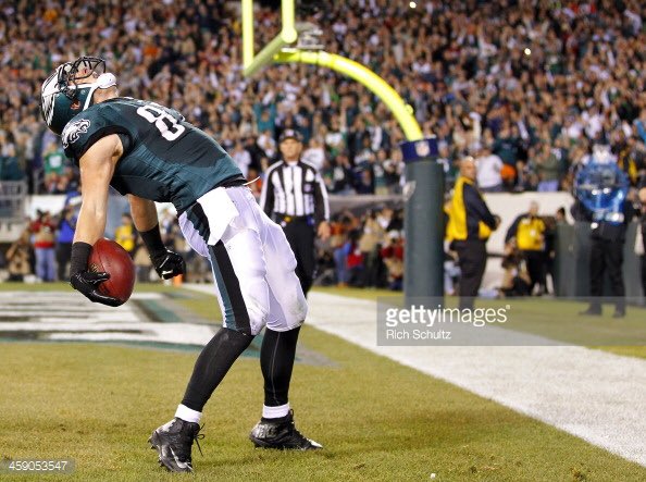 Happy Birthday to TE Brent Celek! 
